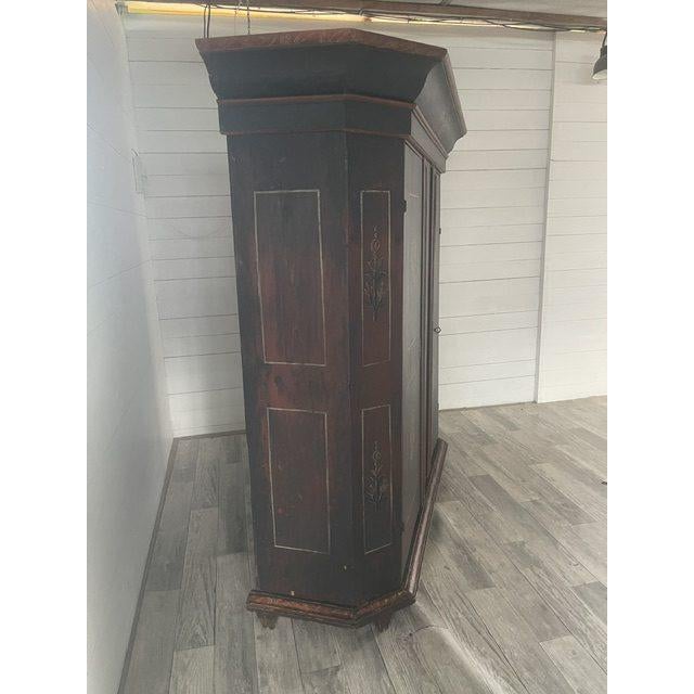 Original German Painted 2 Doors Barok [Bauern -bemahlt] Closet 1809 !! Divisible sides and top Original Lock and Key Left...
