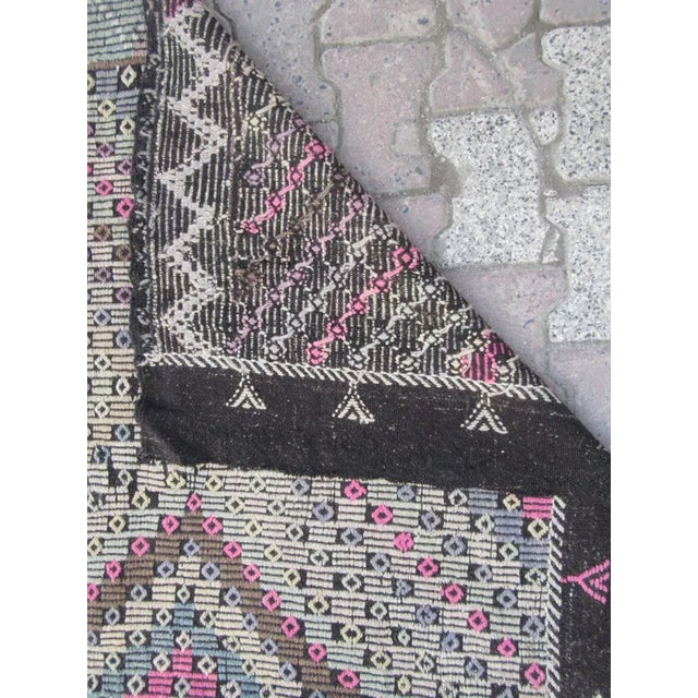 Mid 20th Century 1960s Turkish Denizli Kilim Rug For Sale - Image 5 of 6