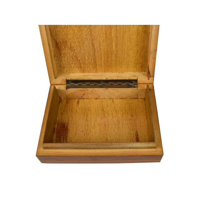 Mid 20th Century Italian Marquetry Inlaid Floral Design Box For Sale - Image 4 of 8