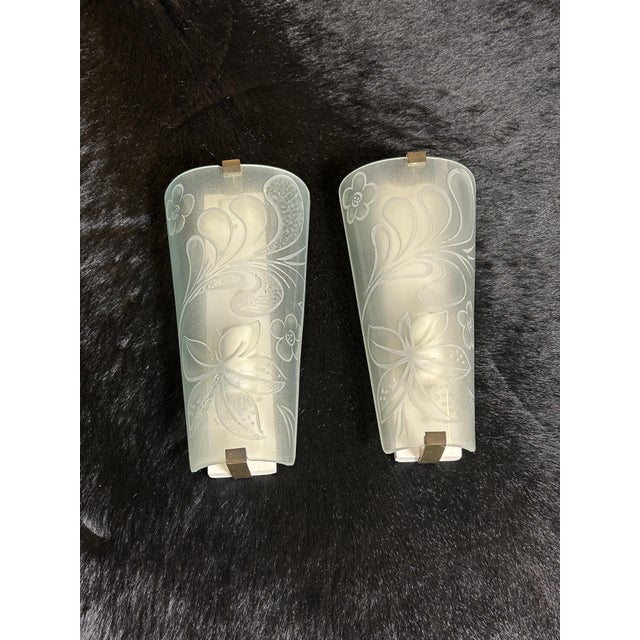 Wall Lamps by Pietro Chiesa for Fontana Arte, 1950s, Set of 2, in Very Good conditions. Designed 1950 to 1959 I have...
