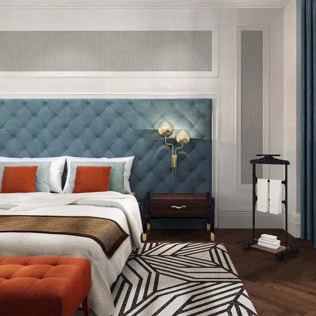 Wall Light In Gold-Plated Brass For Sale - Image 3 of 5