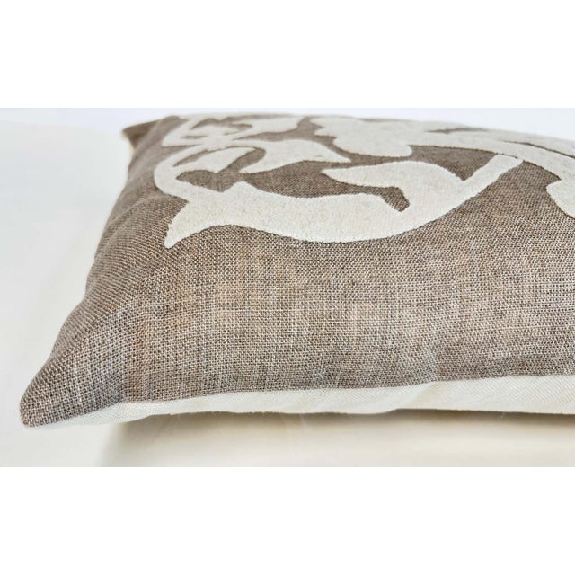 Linen Natural Linen Appliqué Lumbar Pillow – European Style Decorative Accent Cushion For Sale - Image 8 of 9