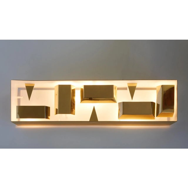 Sold with its original wooden case. Limited and numbered series. This piece has an attribution mark, I am sure that it is...