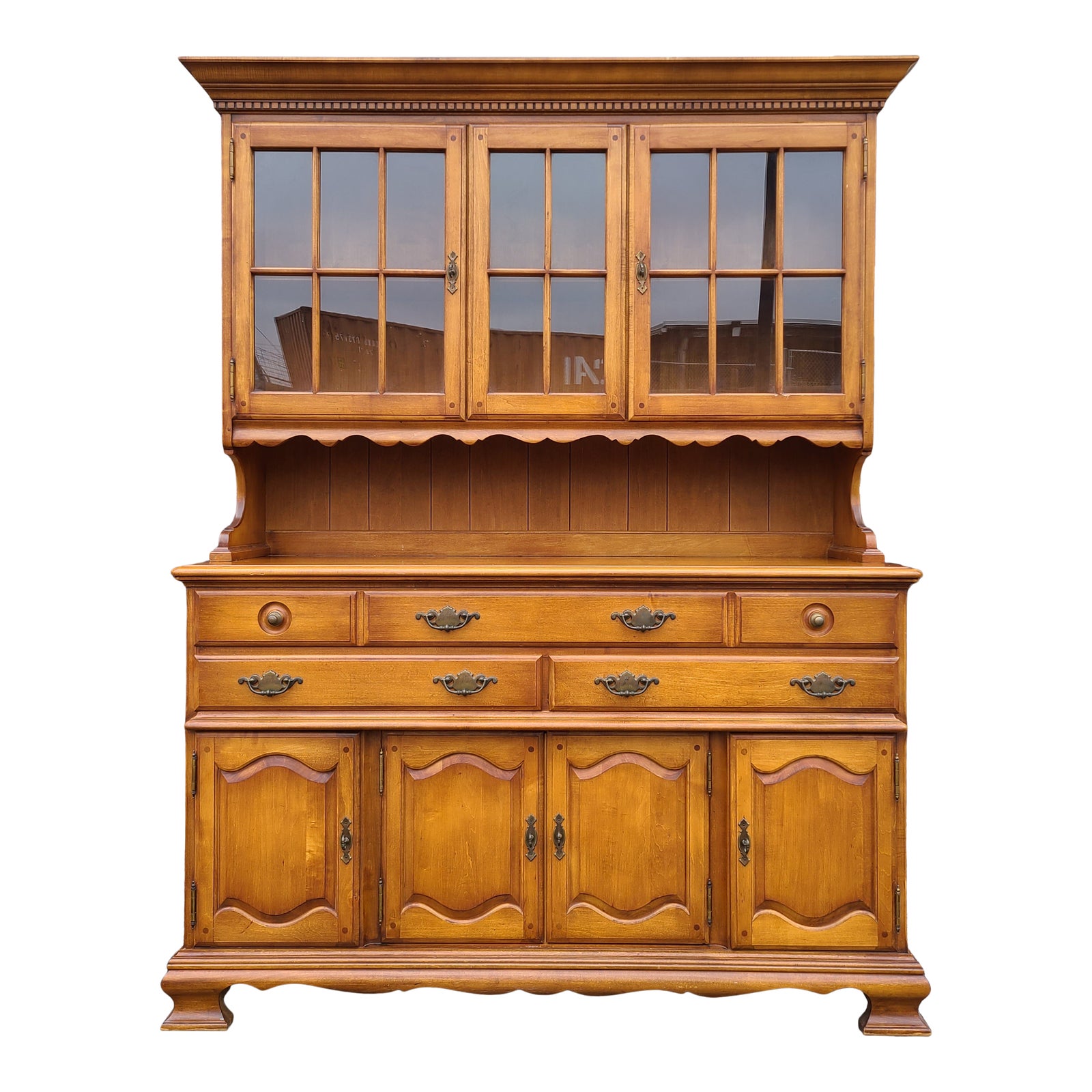 Late 20th Century Pennsylvania House Colonial Maple China