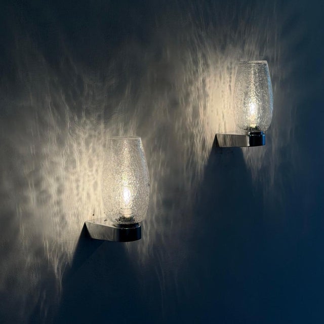 1970s Pulegoso Glass and Chrome Wall Sconces in the style of Seguso Vetri d'Arte, 1970s, Set of 2 For Sale - Image 5 of 18