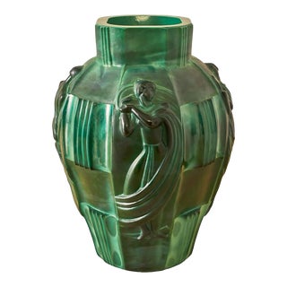 1930s Art Deco Malachite Glass Vase by Schlevogt For Sale