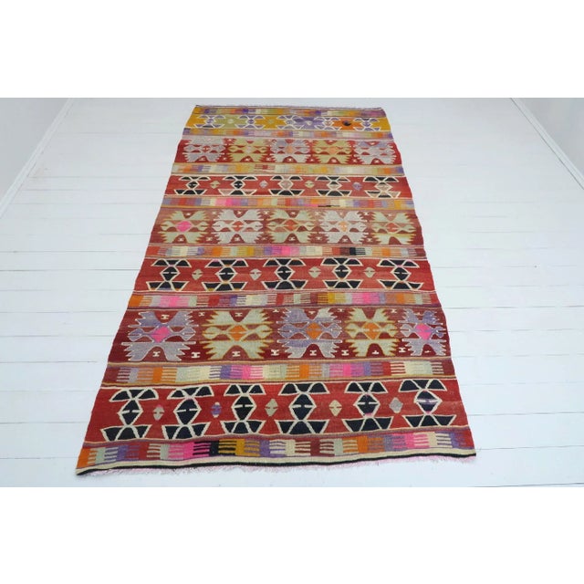 Textile Anatolian Kilim Turkish Rug-4′11″ × 8′11″ For Sale - Image 7 of 13