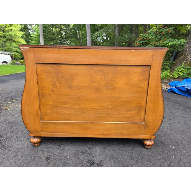 Late 20th Century Bombay Chest in Traditional Louis XV Style For Sale - Image 5 of 11