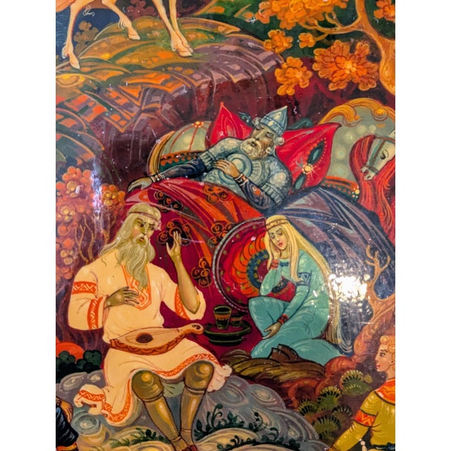 1980s Red Lacquered Fairytale Box of the Tale of Tsar Saltan" – Kholuy Lacquer Box For Sale - Image 12 of 12