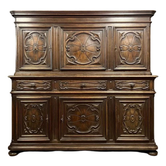 Renaissance Style Sideboard in Walnut For Sale