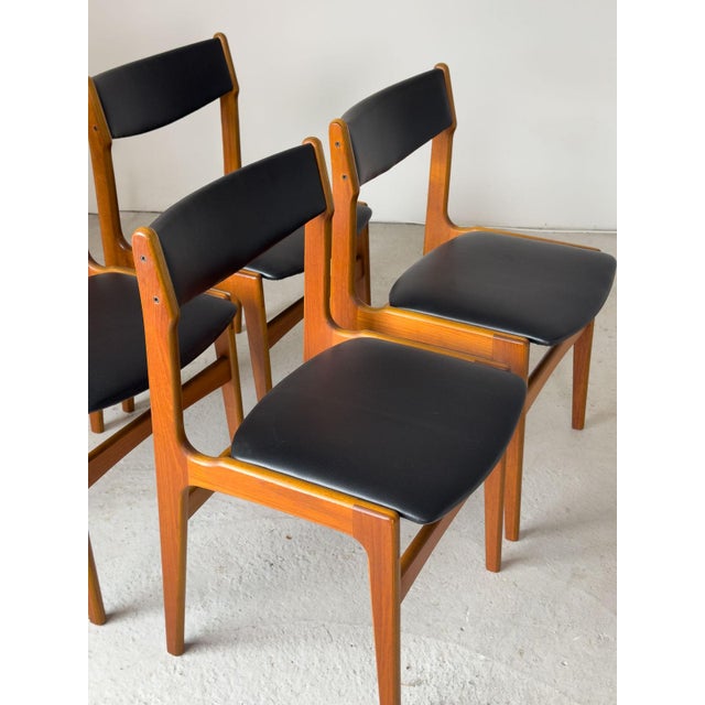 1960s Teak Dining Chairs attributed to Erik Buch for Oddense Maskinsnedkeri, Denmark, 1960s, Set of 4 For Sale - Image 5 of 18
