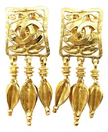 Example of Chandelier Earrings