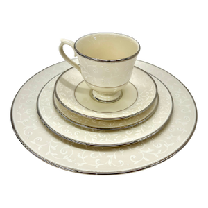 Lenox “Pearl Innocence” 5-Piece Place Setting, Ambassador Collection - New Never Used Stickers On