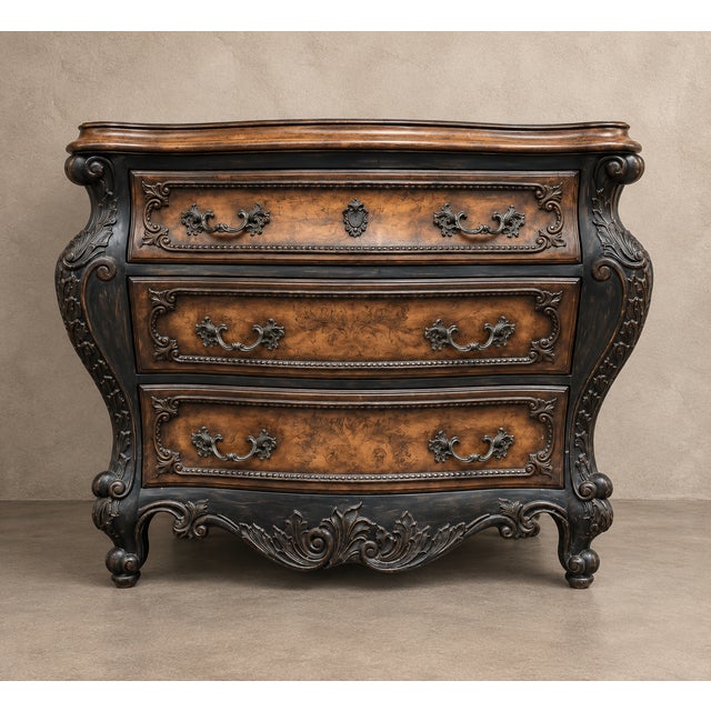 French Provincial Vintage Pulaski Furniture Bombe Chest | French Provincial For Sale - Image 3 of 11