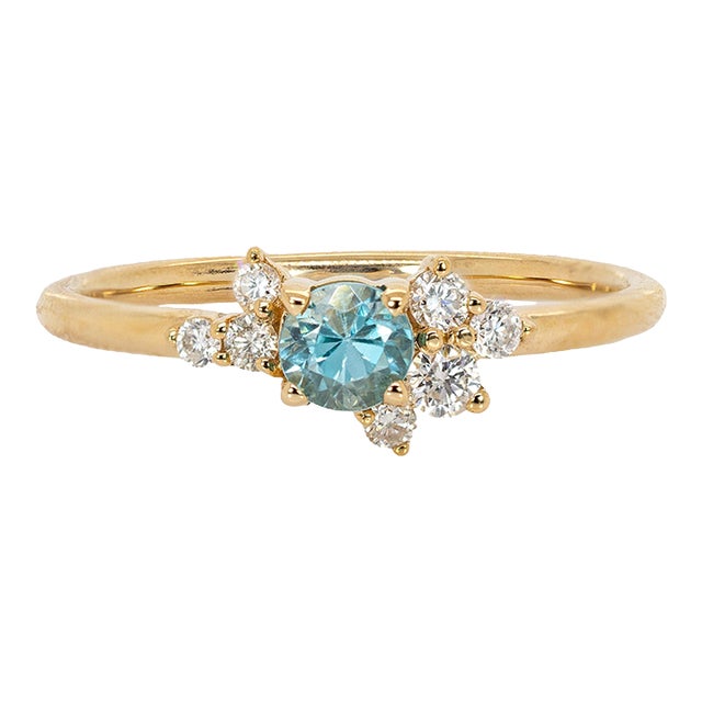 Cambodian Blue Zircon Ring With Earth Mined Diamond Accents in 14k Gold | Rd 4mm, Size 6.75 For Sale