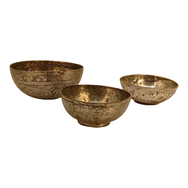 Three Old Hammam Copper Bowls From Yemen - 1930s - 1950s For Sale