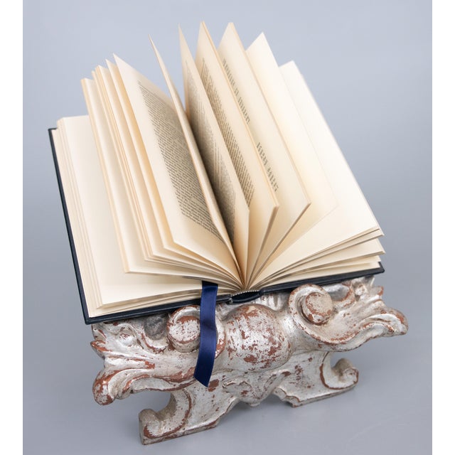 Hollywood Regency Vintage Italian Silver Giltwood Shell Decor Easel Book Stand For Sale - Image 3 of 8