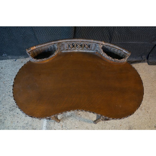 Heywood-Wakefield Antique American Quartersawn Oak & Wicker Kidney Writing Desk Dressing Table For Sale - Image 4 of 16