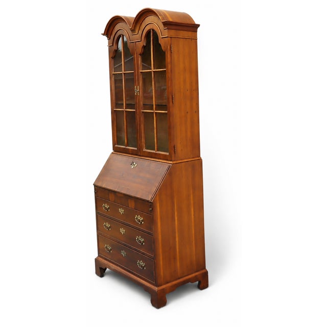American 1960s Henredon Walnut Folio 10 Secretary Desk Double Hood For Sale - Image 3 of 11