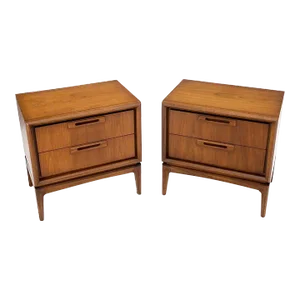 Pair of Mid-Century Modern American Walnut Two Drawers Night Stands End Tables