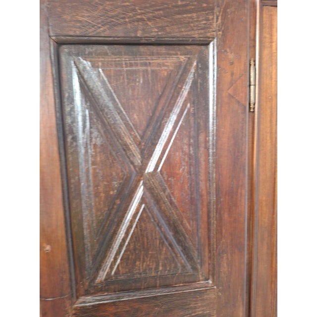Piedmontese Corner Cabinet in Wood and Lined with Florentine Lily Paper, 1750 For Sale - Image 4 of 13