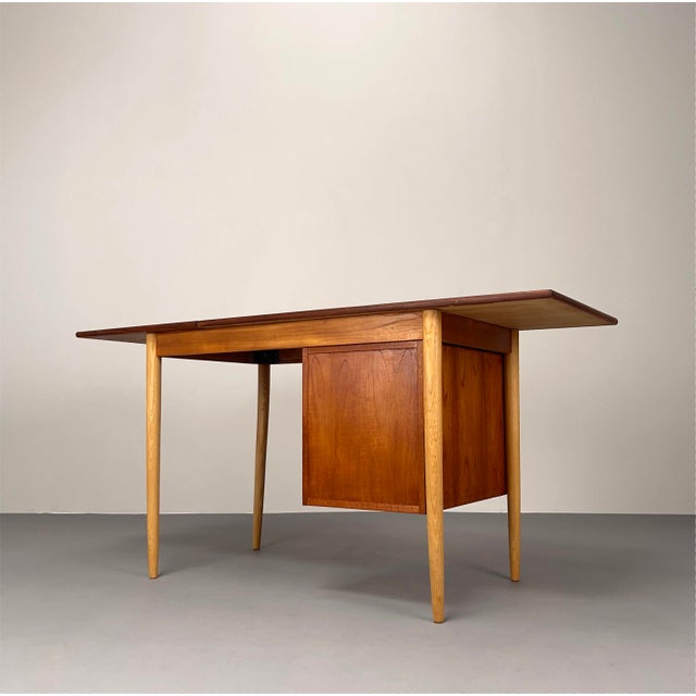 Small Vintage Danish Extendable Teak Desk, 1960s For Sale - Image 4 of 13