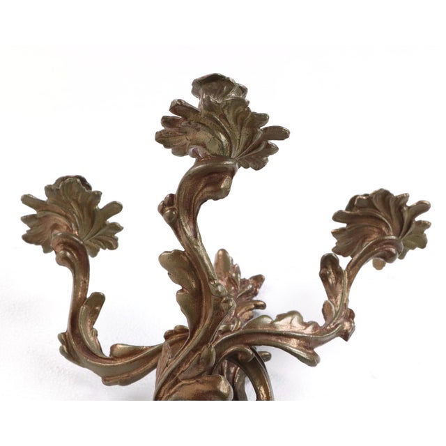 Early 20th Century Pair of Antique Louis XV Foliate Bronze Candle Wall Sconces For Sale - Image 5 of 10