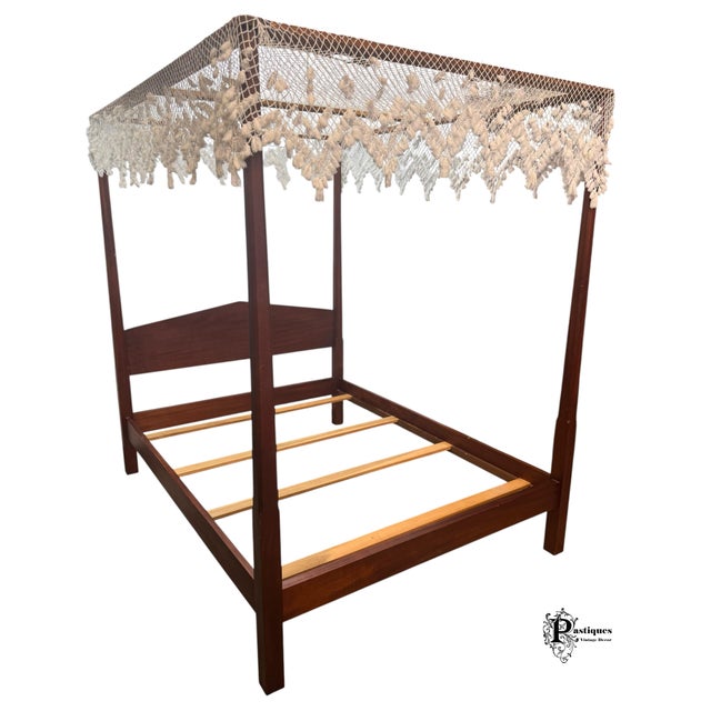 Vintage Traditional Chippendale Style Solid Mahogany Queen Size Four Poster Pencil Canopy Bed For Sale - Image 11 of 11