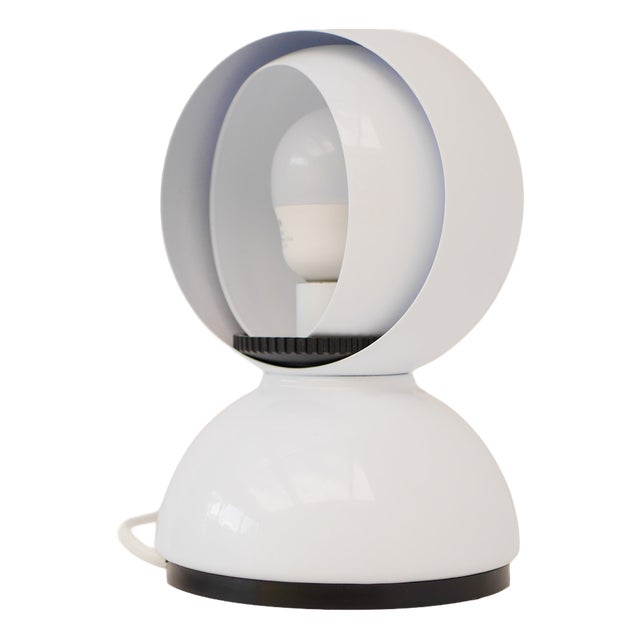 Mid-Century Modern Table Lamp by Eclisse Vico Magistretti for Artemide, 1970 For Sale