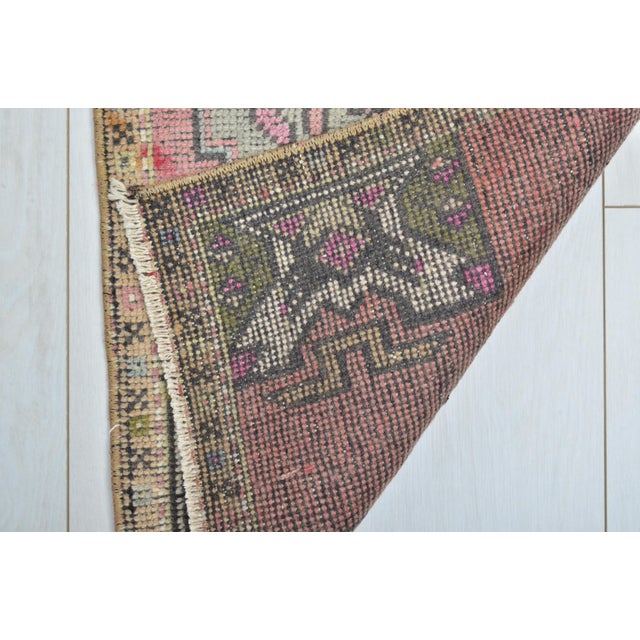 Mid 20th Century Oushak Anatolian Wool Rug For Sale - Image 4 of 5