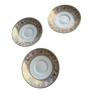 1960 Gold & White Plates by Wedgewood-3 For Sale