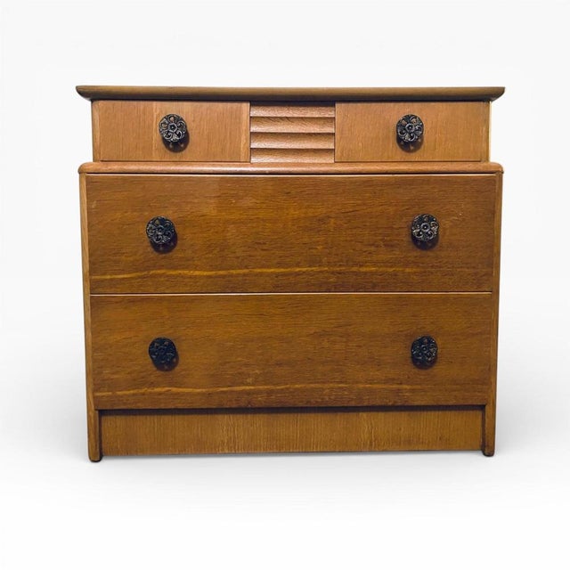 Contemporary Mid-Century Chest of Drawers in Teak Dresser with Decorative Handles, 1960s For Sale - Image 3 of 9