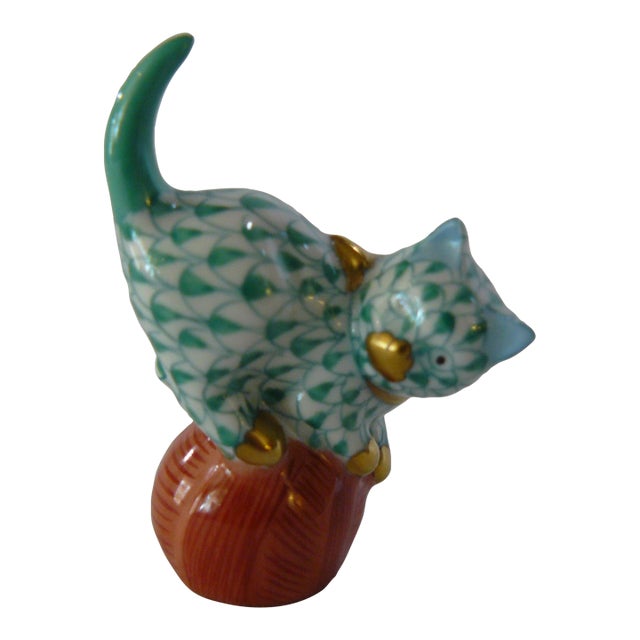 Herend Minniature Green Fishnet Cat on Ball For Sale