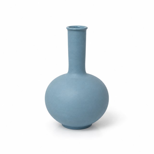 2010s Set of 3 Middle Kingdom Ceramic Vases For Sale - Image 5 of 7