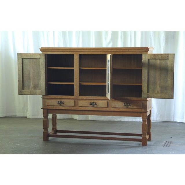 Vintage Oak Brutalist Display Cabinet with Leaded Glass in the style of Kjærnulf, Denmark, 1960s For Sale - Image 9 of 18