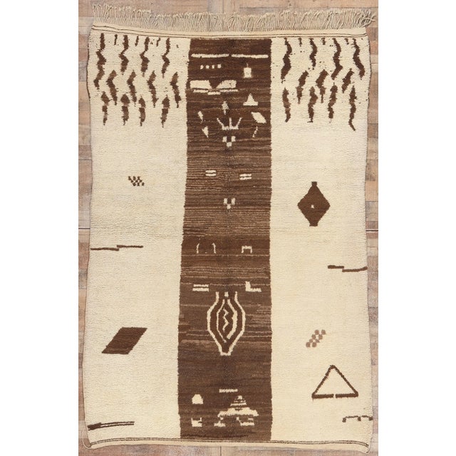 Vintage Berber Moroccan Rug - 05'09 x 08'03 For Sale - Image 10 of 10