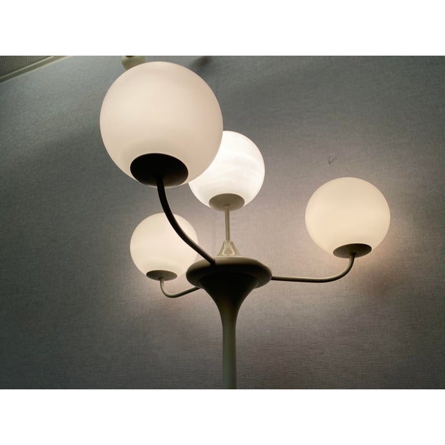 Swiss White Atomic Floor Lamp by E.R. Nele & Bill for Temde, 1960s For Sale - Image 18 of 18