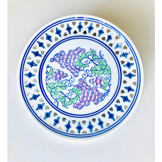 Vintage Porcelain Pierced Rim With Grape Design Decorative Plate For Sale In New York - Image 6 of 6