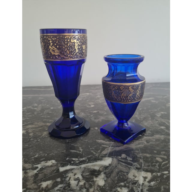 Blue Cobalt Saphir Glass Pieces with Acid-Etched Gilt Classical Frieze by Karlsbad Karlovy Vary and Ludwig Moser & Sons, Czechoslovakia, 1920s, Set of 2 For Sale - Image 8 of 10