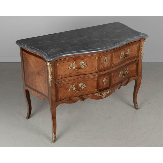 French Louis XV Commode Sauteuse With Marquetry and Turquin Marble, C. 1750 For Sale - Image 3 of 17
