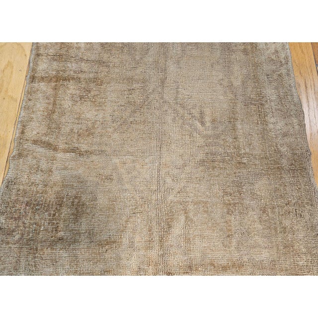 Antique Turkish Oushak Runner, Hand-Knotted Wool, Taupe, Early 1900s, 4' x 13' For Sale In Chicago - Image 6 of 11
