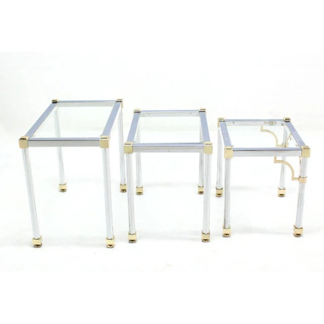 Very nice set of 3 Jansen style nesting tables. Perfect for a modern home.