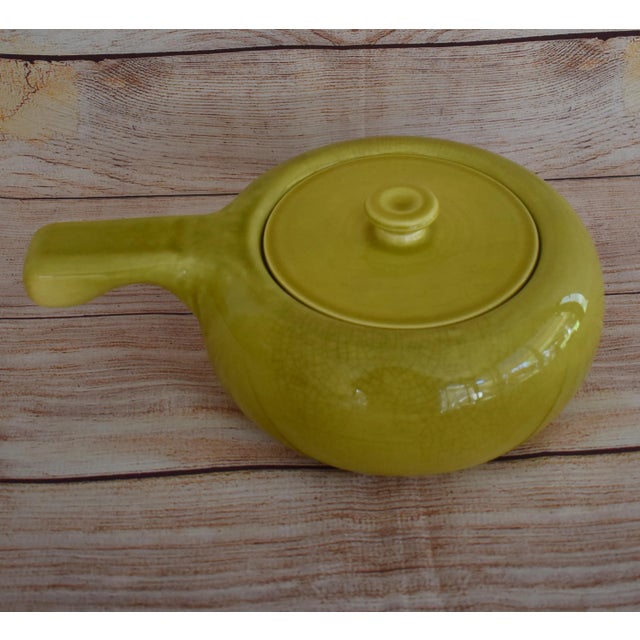 1950s Vintage 1950s Russel Wright Steubenville Avocado Green Casserole With Stick Handle For Sale - Image 5 of 13