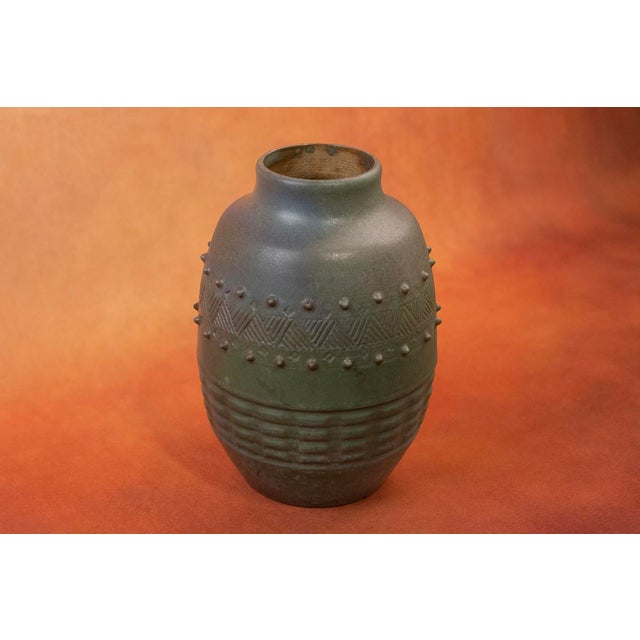 Art Deco Green Glazed Stoneware Vase with Incised Geometric Decor and Small Dots by Charles Gréber for Beauvais Manufactory, 1920s For Sale - Image 4 of 10