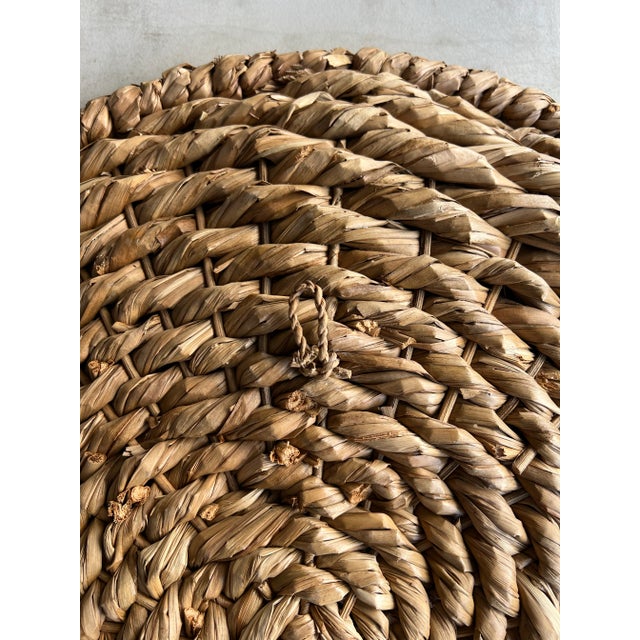 Large round weaved bowl for wall hanging decoration. Natural Round Woven Raffia. Has loop on back for hanging. Measures...