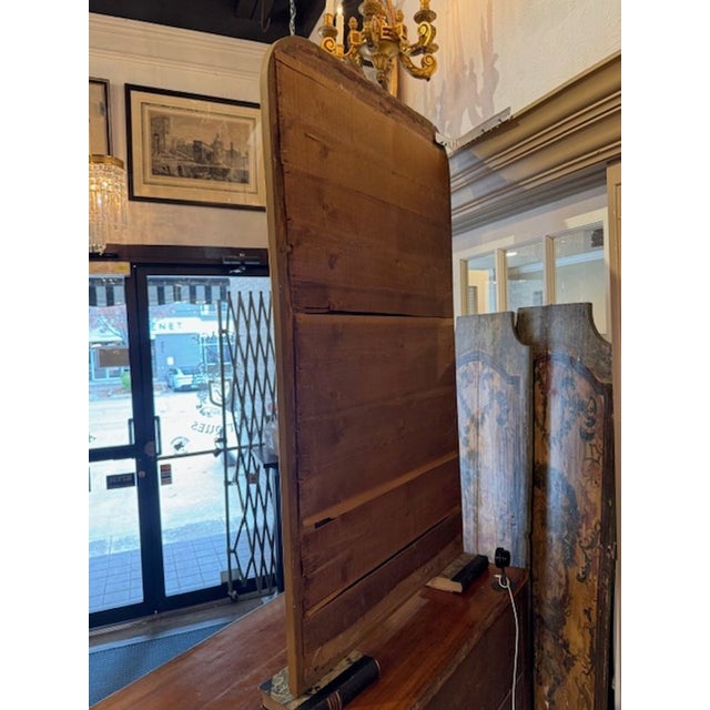 19th Century 19th Century Louis Philippe Gold Gilt Mirror With Crest For Sale - Image 5 of 6