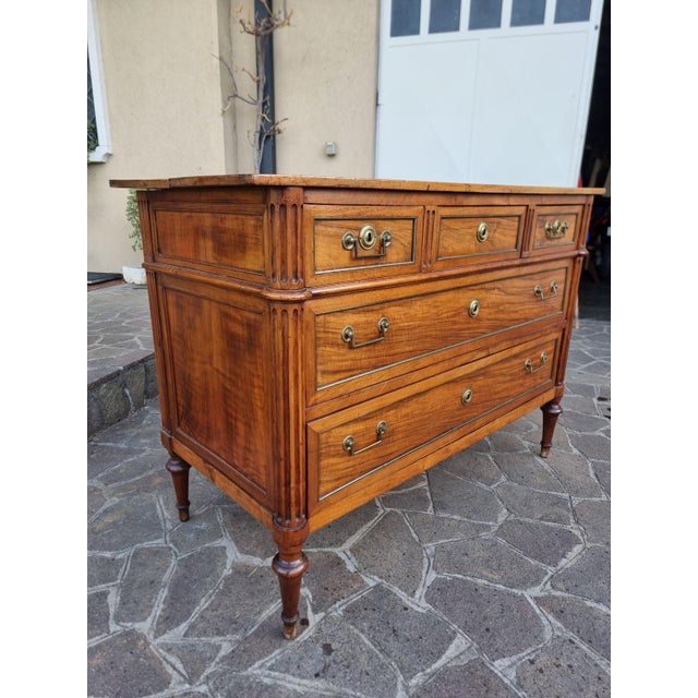 Late 18th Century Antique French Walnut Chest of Drawers, 1770 For Sale - Image 5 of 15