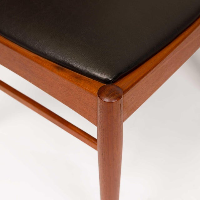 Henning Kjaernulf Model 26 Dining Chairs for Korup Stolefabrik, 1960s Set of Six For Sale - Image 9 of 9