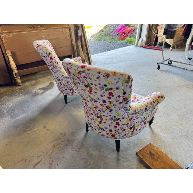 Pair of 19th Century French Napoleon III Armchairs in Vibrant Floral Upholstery For Sale - Image 4 of 8