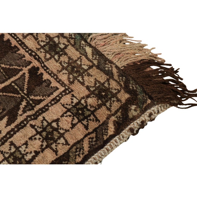 1920s Antique Baluch Persian Rug in Beige-Brown Geometric Pattern, Pink Accent For Sale - Image 5 of 8